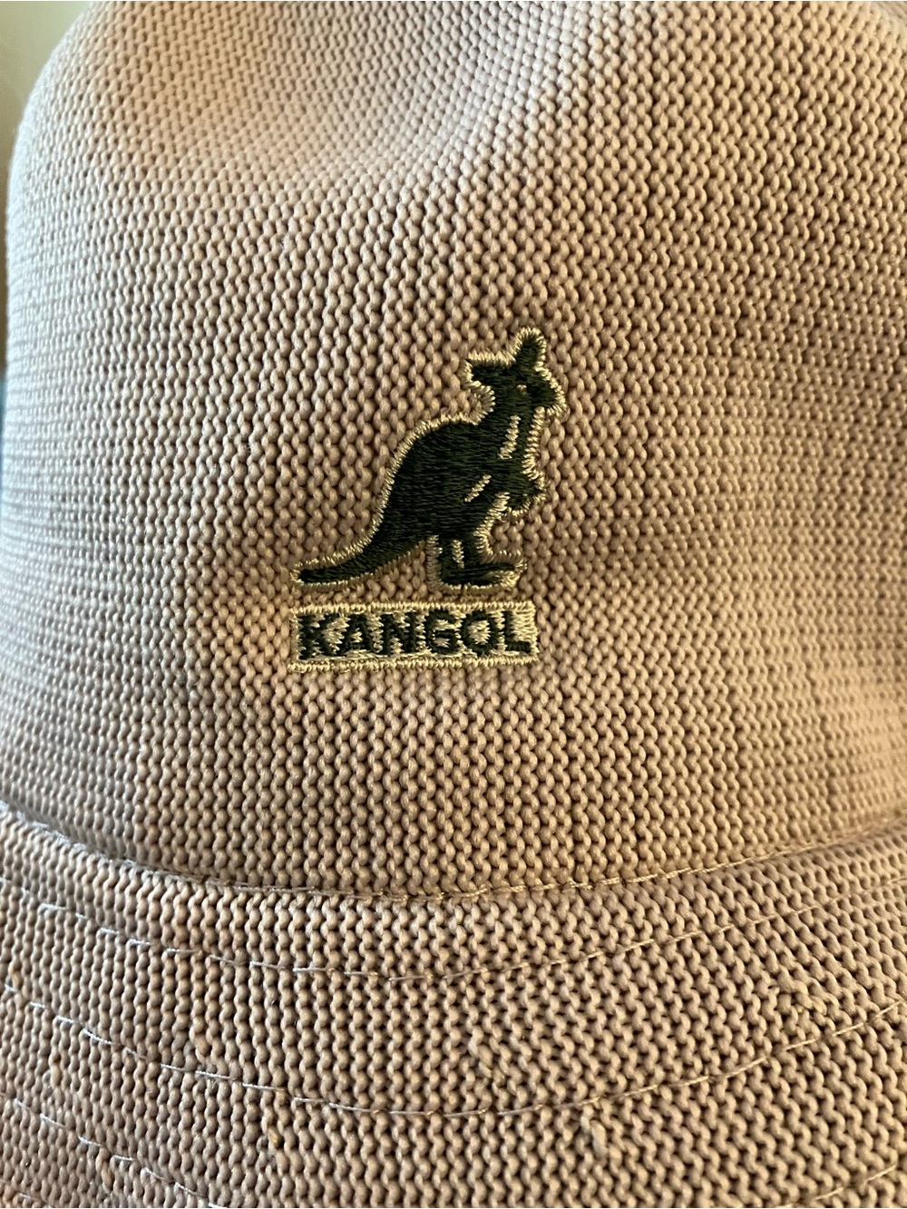 Kangol Unisex Soft Knit Tropic Lahinch in Tan